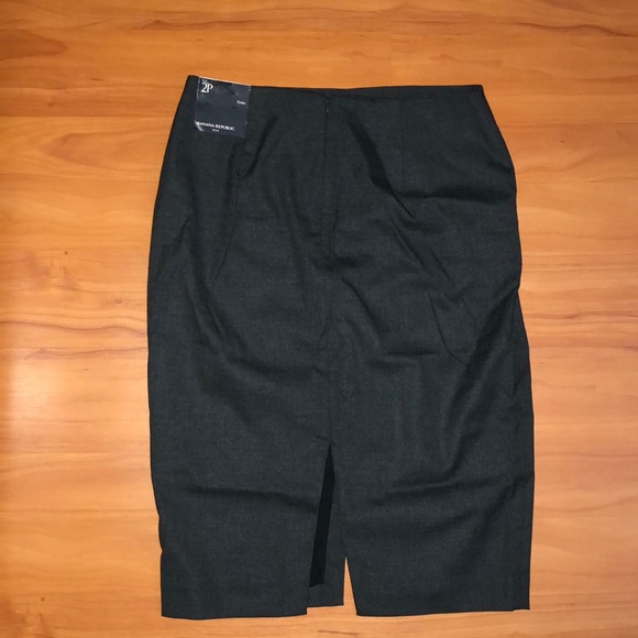 Banana Republic Pencil Skirt - Picture 2 of 2